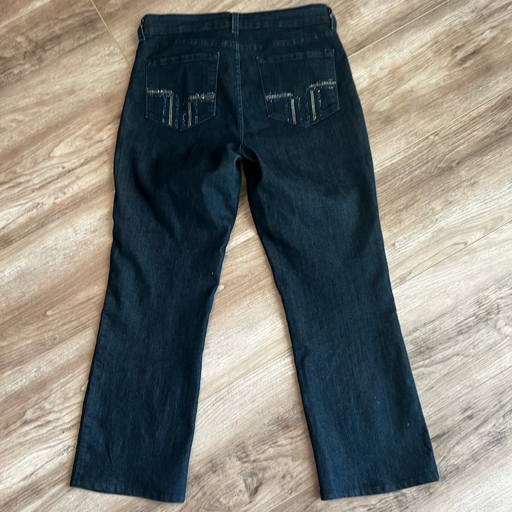 NYDJ jeans in Beautiful Preowned condition with a sparkle butt size 10 - Picture 3 of 13